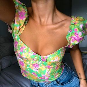 NWT With Jean Coupe Top Honeysuckle Print SZ L